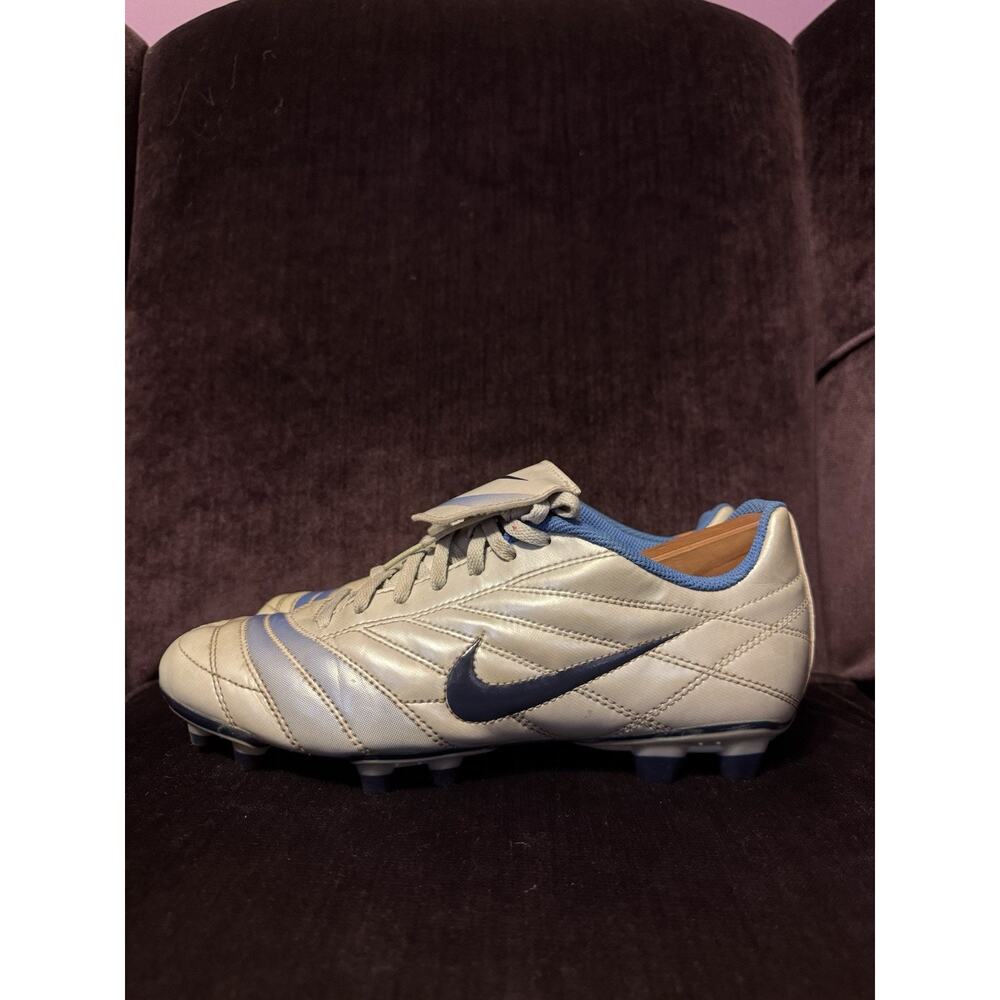 Nike Women's Premier FG Soccer Cleats Color Metallic Platinum Midnight Navy 9.5